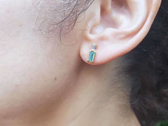 Baguette emerald diamond stud earrings