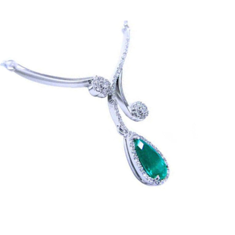 Pear cut women's Colombian emerald necklace, this is a natural emerald source from the Muzo mines, set in 18k white gold