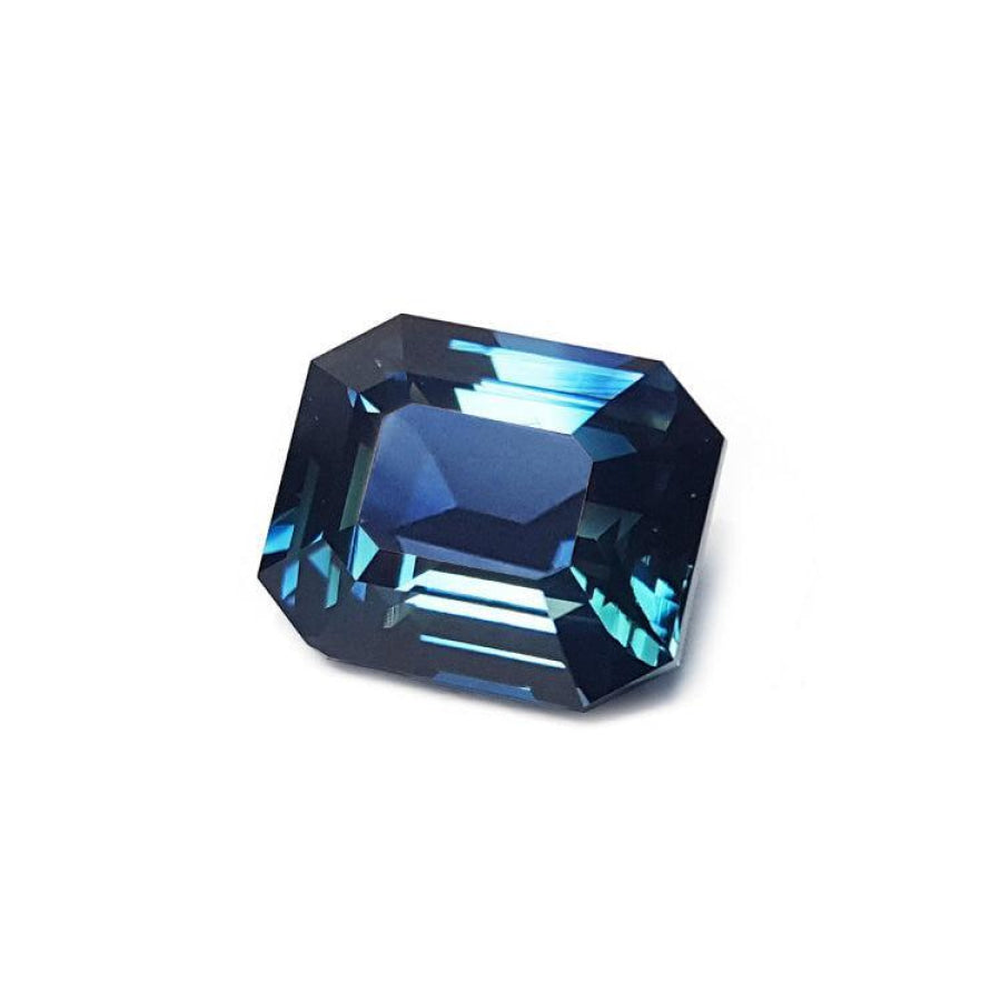 6.07 ct GIA certified natural untreated rectangular emerald-cut blue-green sapphire.