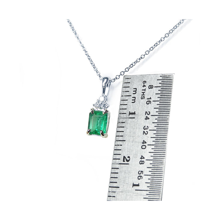 High Quality 0.27 carat Emerald Necklace Pendant 14K White Gold