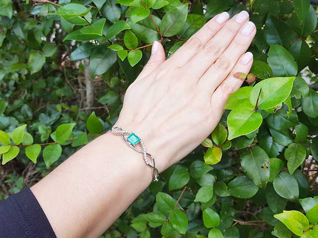 Genuine Colombian emerald bracelet