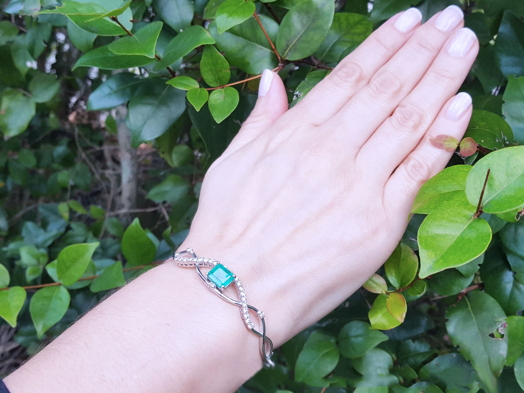 Muzo Colombian Emerald bangle bracelets for sale
