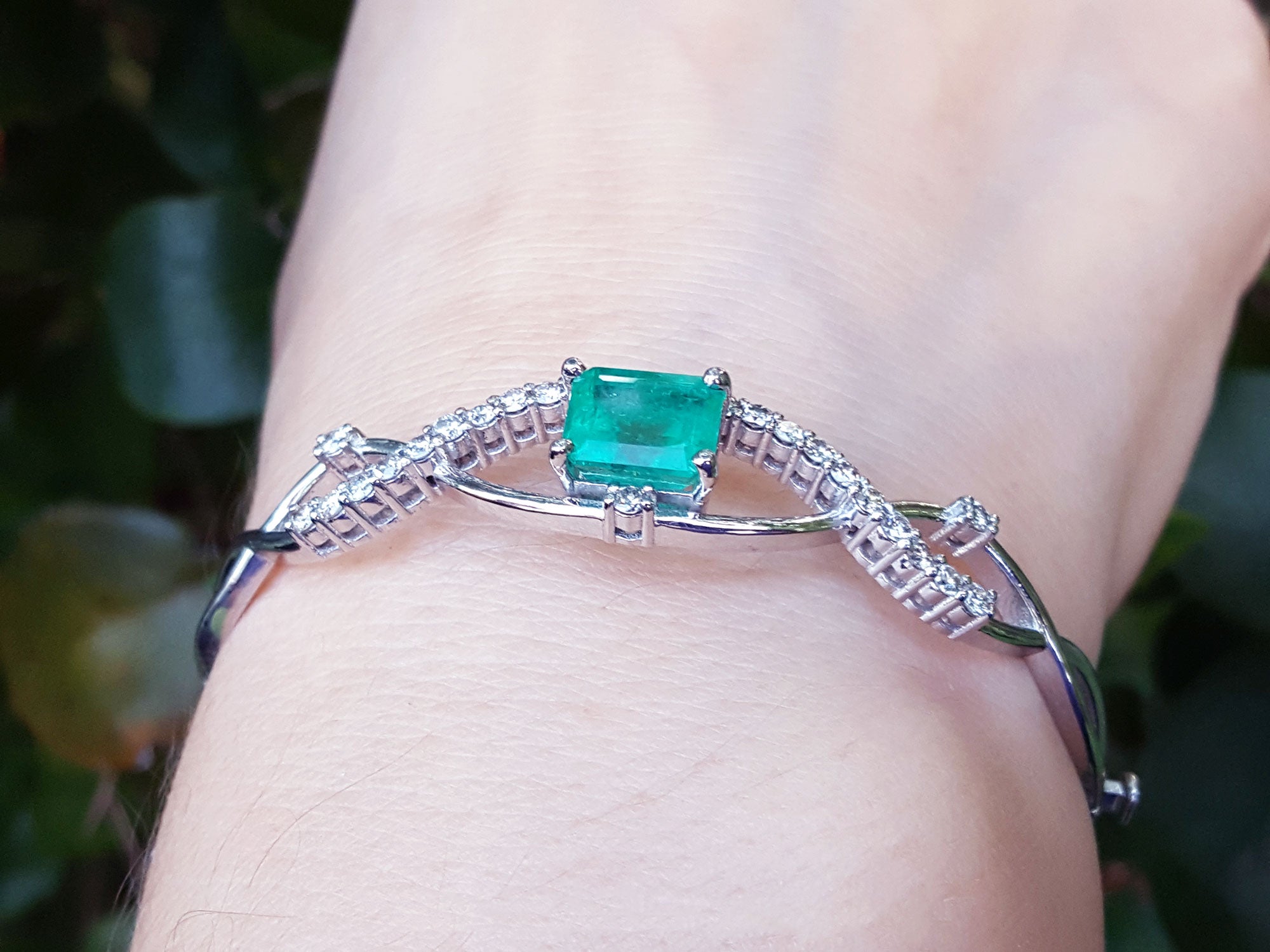 Emerald-cut Emerald bangle bracelets for women