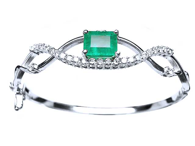 Emerald and diamond bracelets for women
