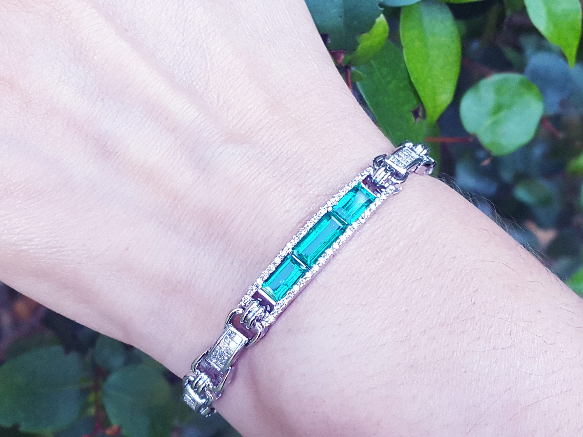 Natural emerald bracelets for women