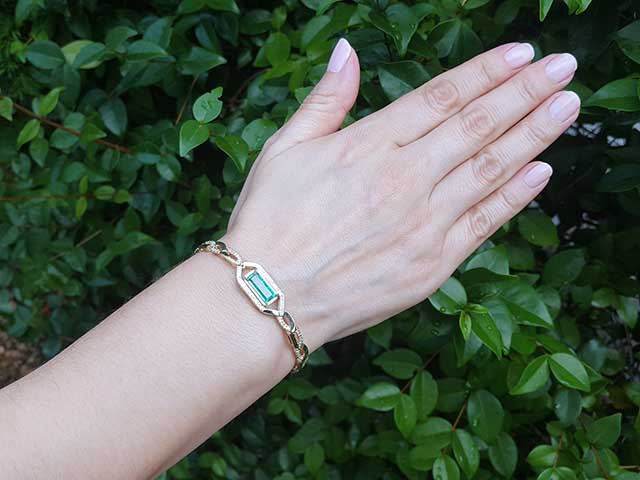 Genuine Emerald bracelet for mother’s day