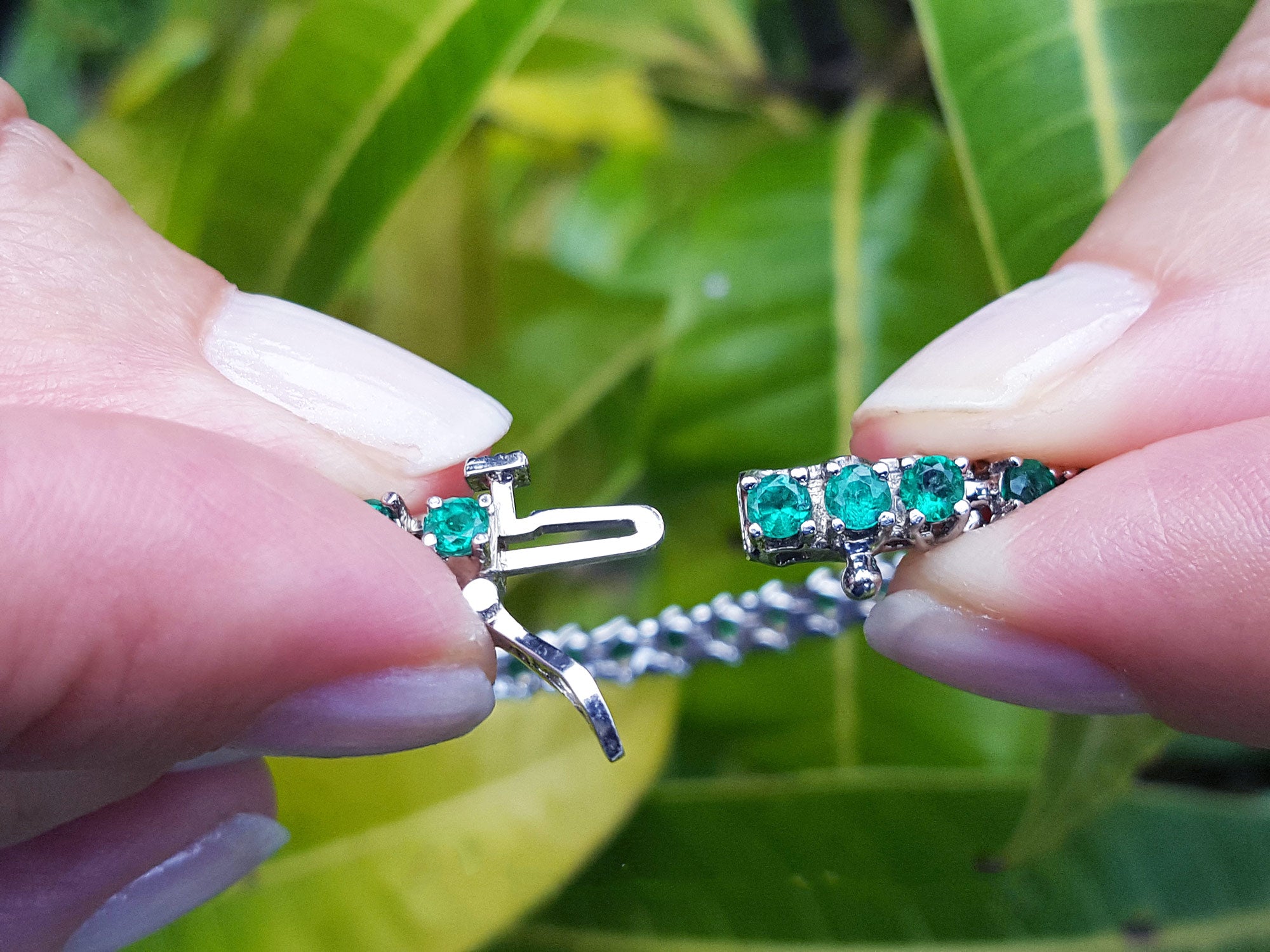 Women&#39;s Emerald tennis bracelets for sale