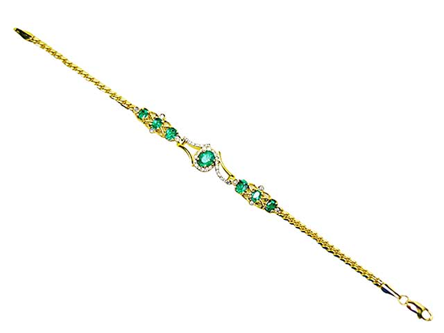 Emerald and diamonds women’s bracelet