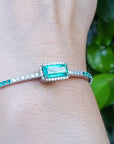 Halo diamonds emerald bracelet
