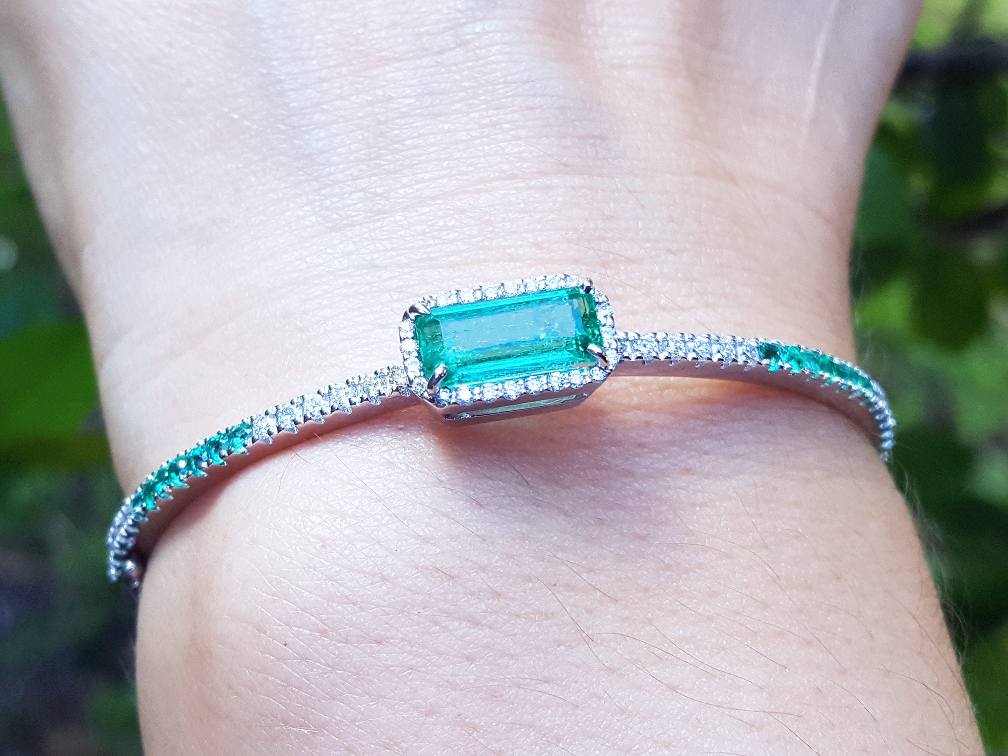 14k gold emerald bracelets for women