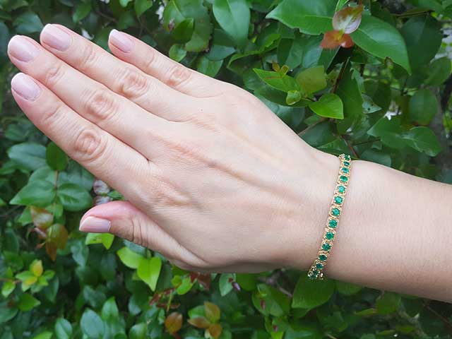 Emerald bangle bracelet for sale