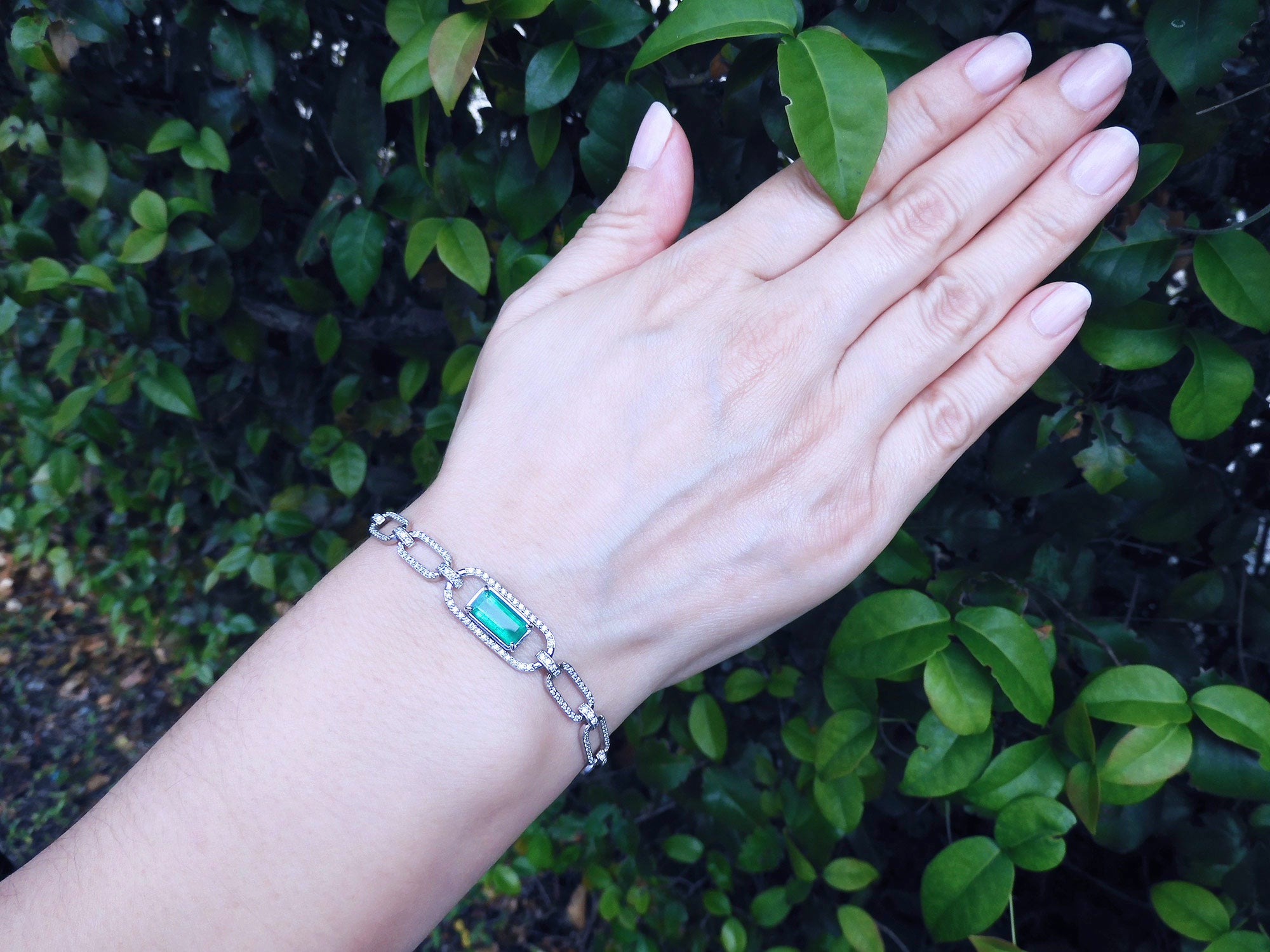 Mother&#39;s Day Paper clip emerald bracelet