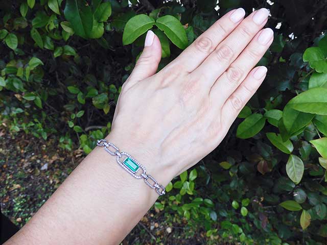 Genuine Emerald bracelet for mother’s day