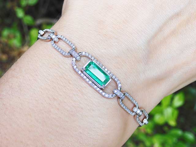 Colombian emerald bracelet for sale