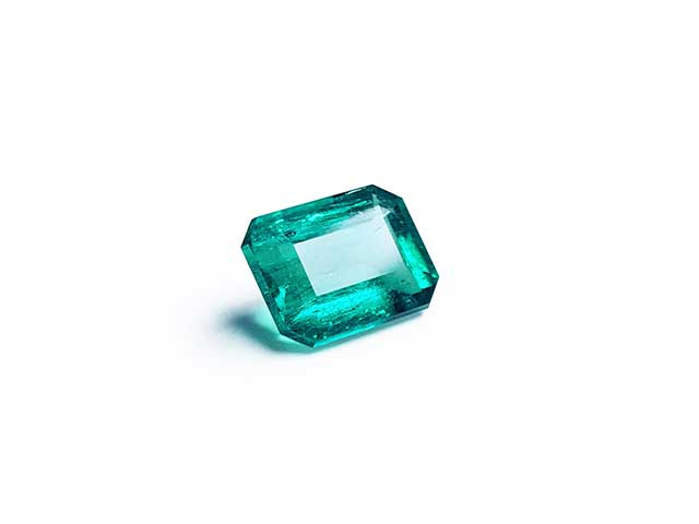 Natural loose emeralds