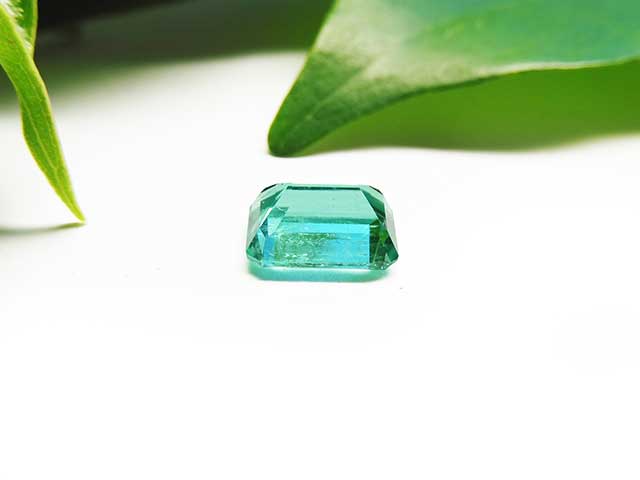 Natural loose emerald for sale