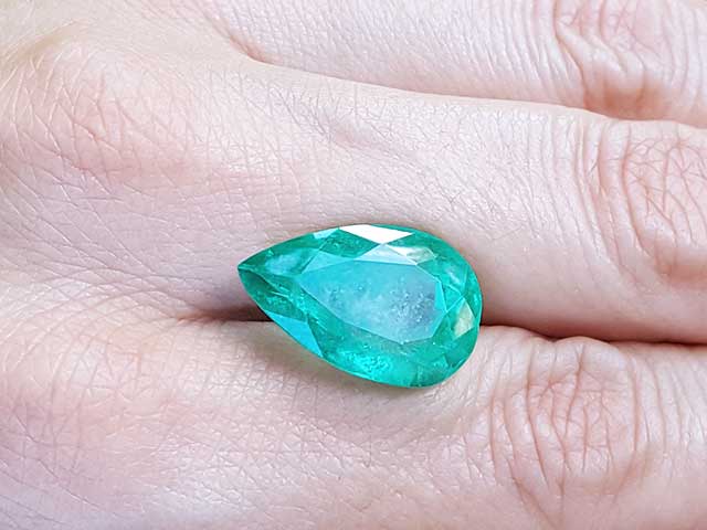 Colombian loose emeralds for sale