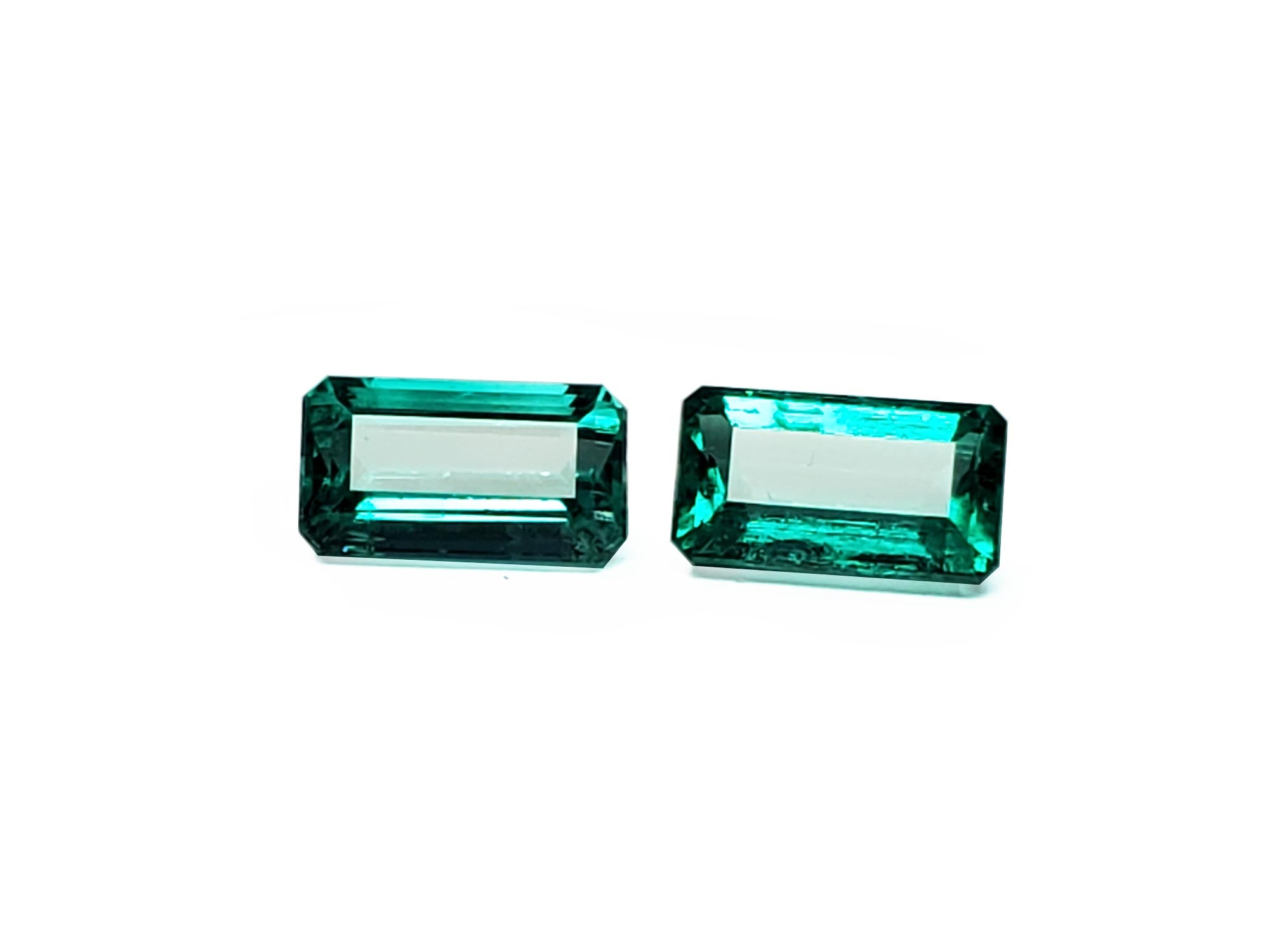 Loose Muzo Colombian emerald for sale