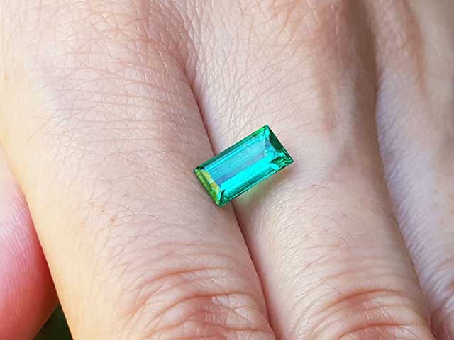 Real Colombian emeralds gemstone