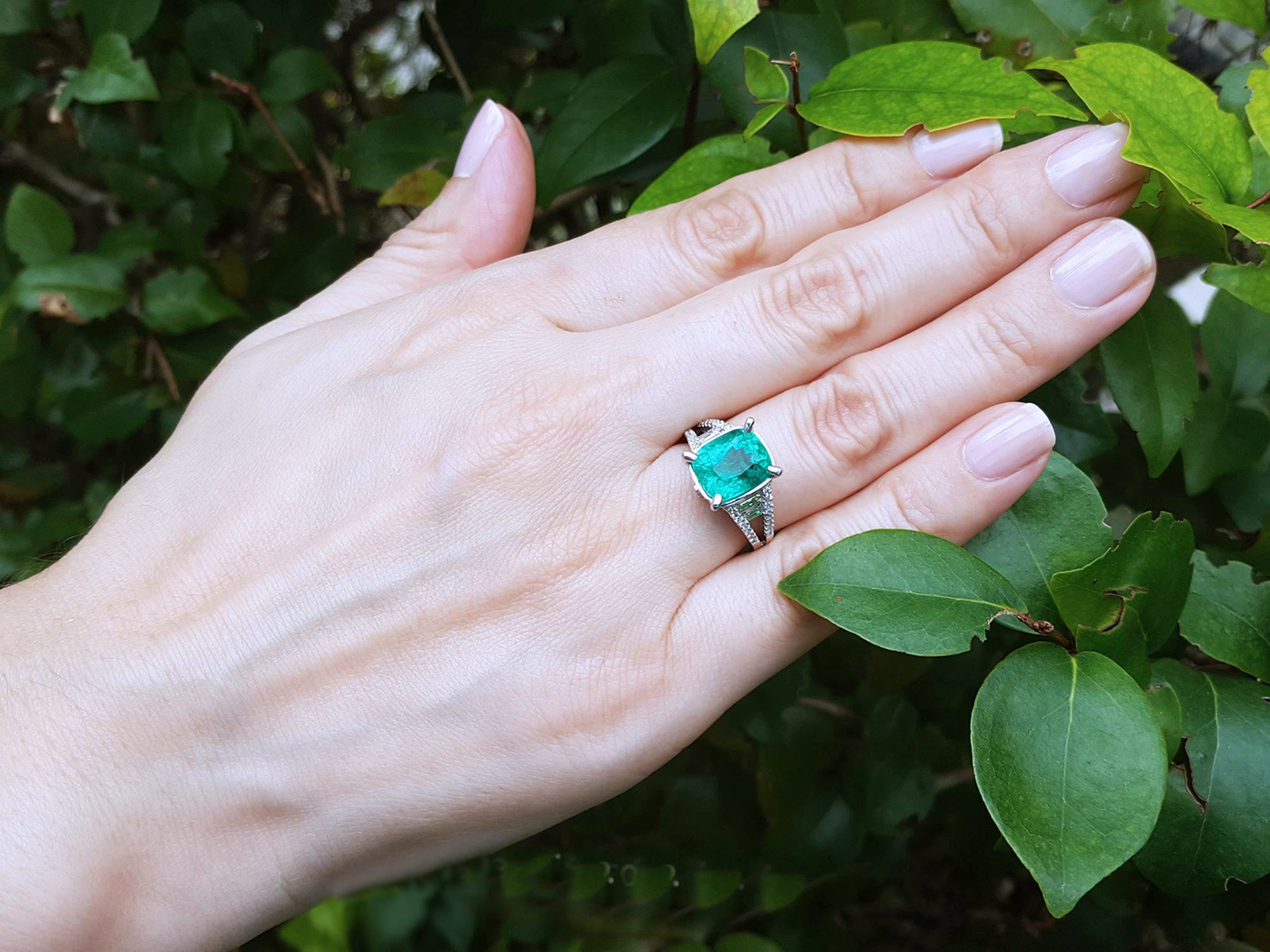 Anillo con esmeralda para boda
