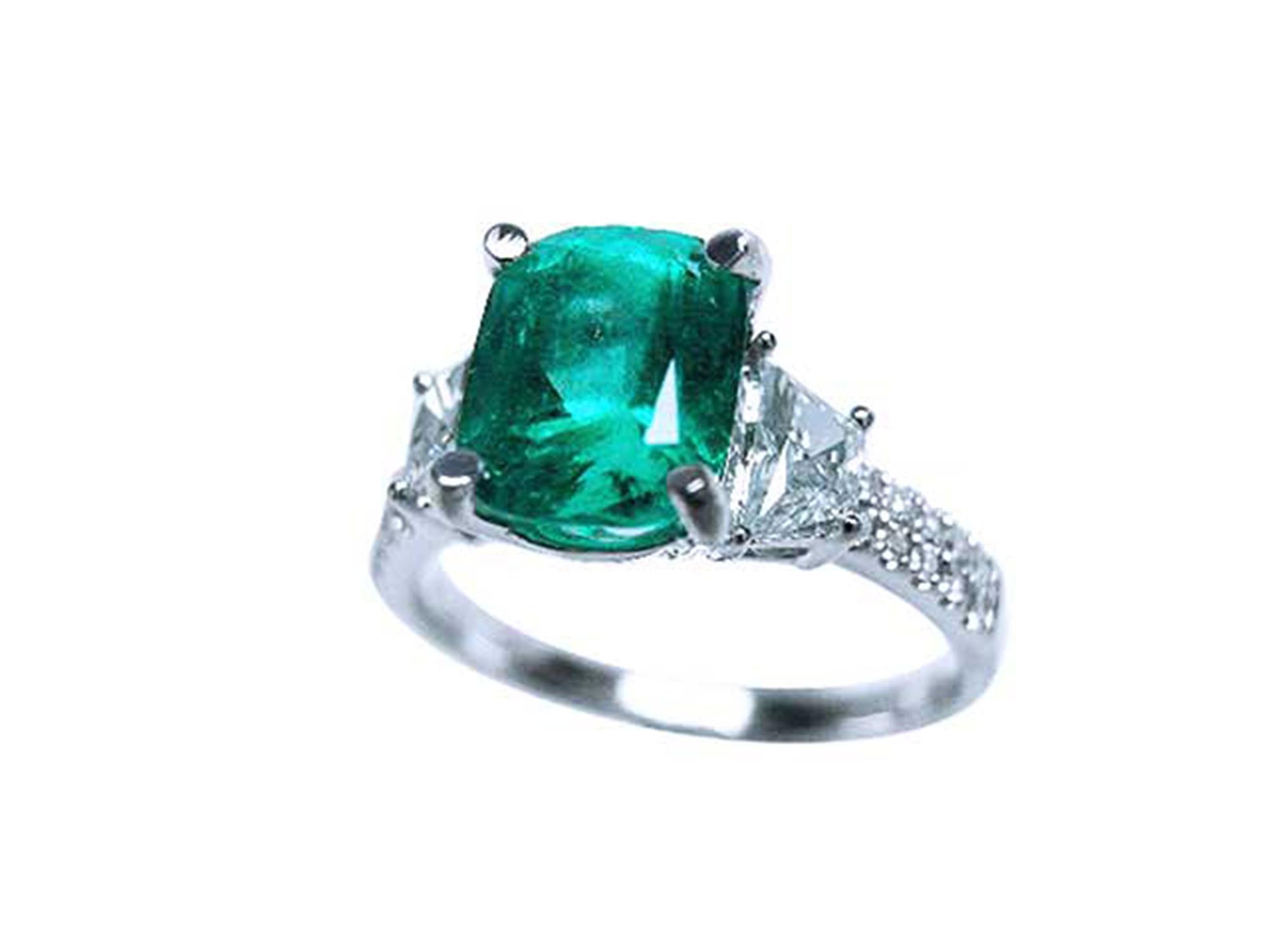 Women's emerald ring