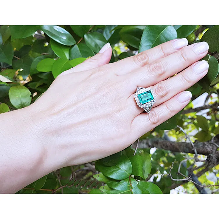 Emerald Ring for Women 3.98 ct. GIA Certified Colombian 18K Gold