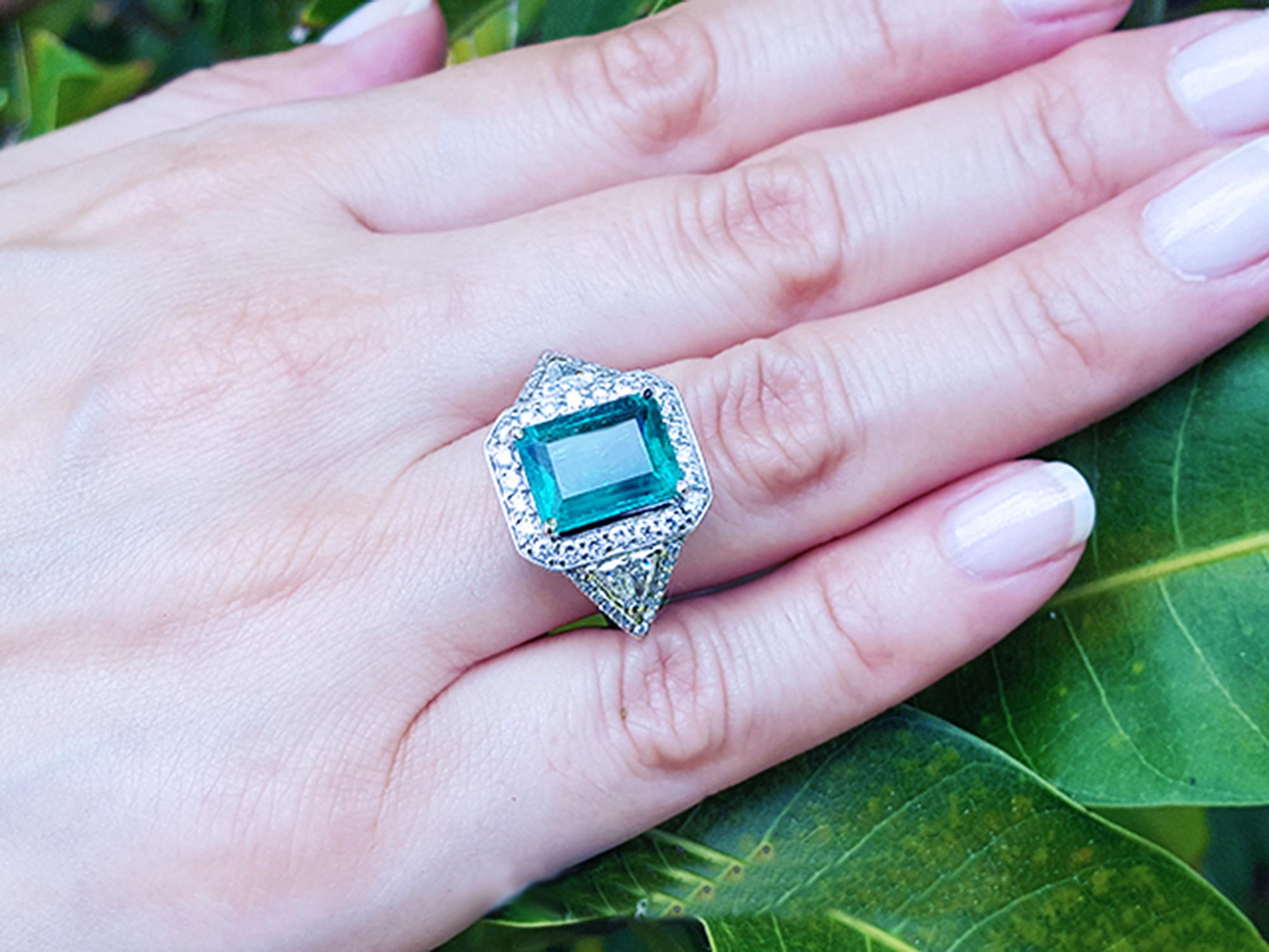 Emerald gold ring for women