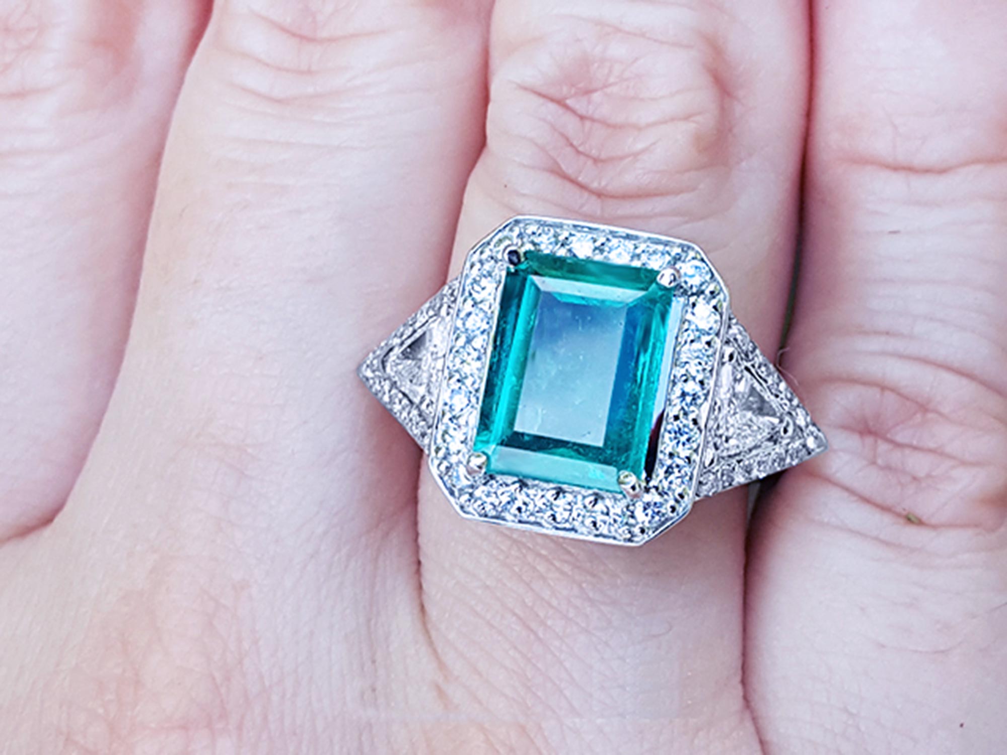 Emerald and diamond ring