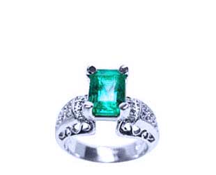 Natural Emerald Rings for women 18k