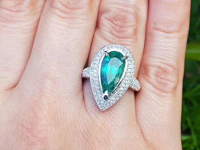 Genuina esmeralda Colombiana anillo de oro para mujer