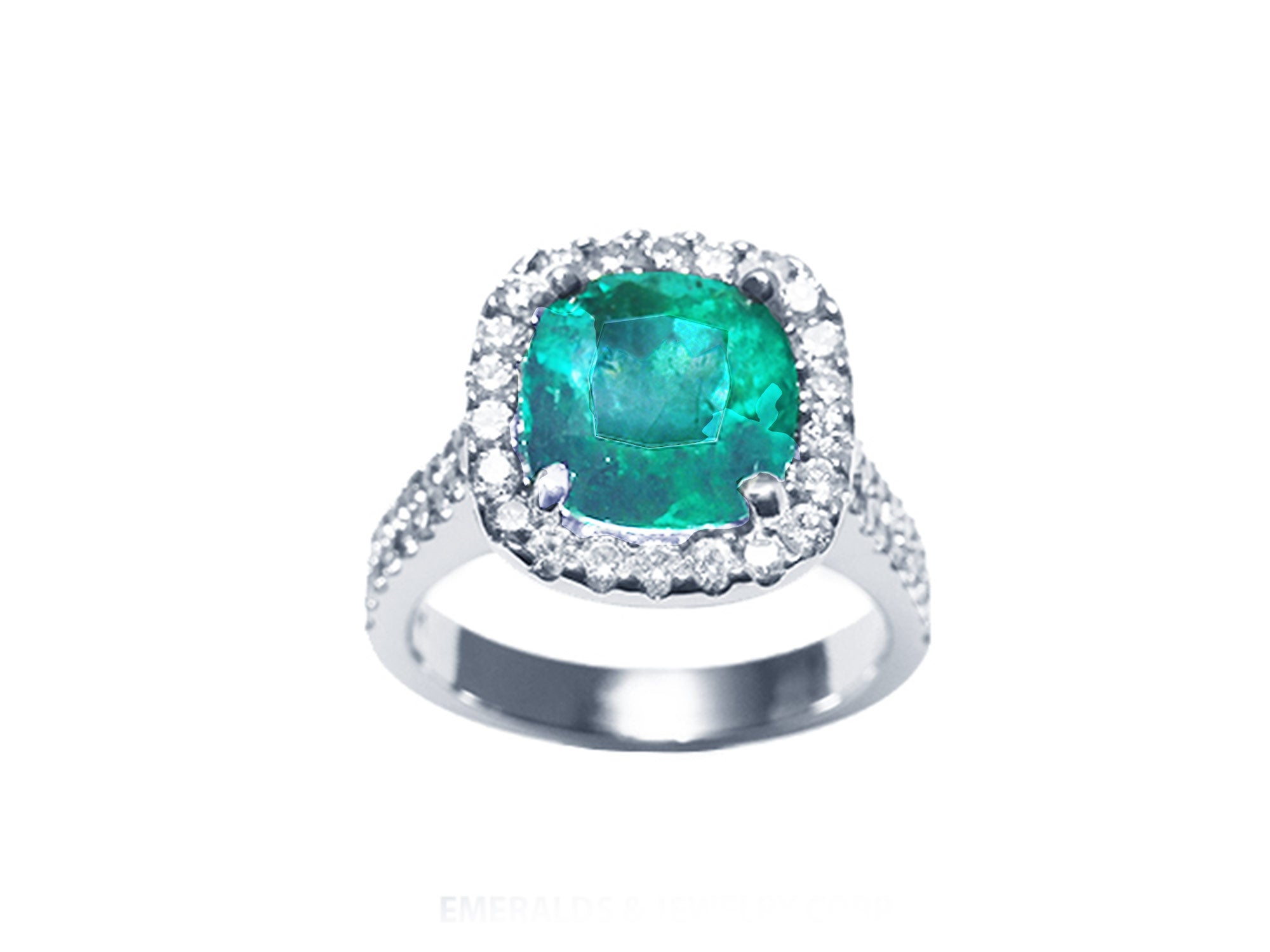 Women's emerald ring in USA
