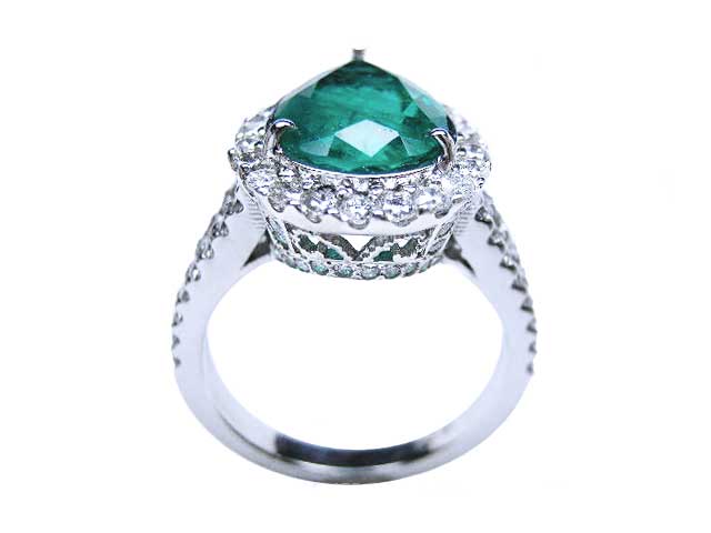 Pear shaped emerald rings