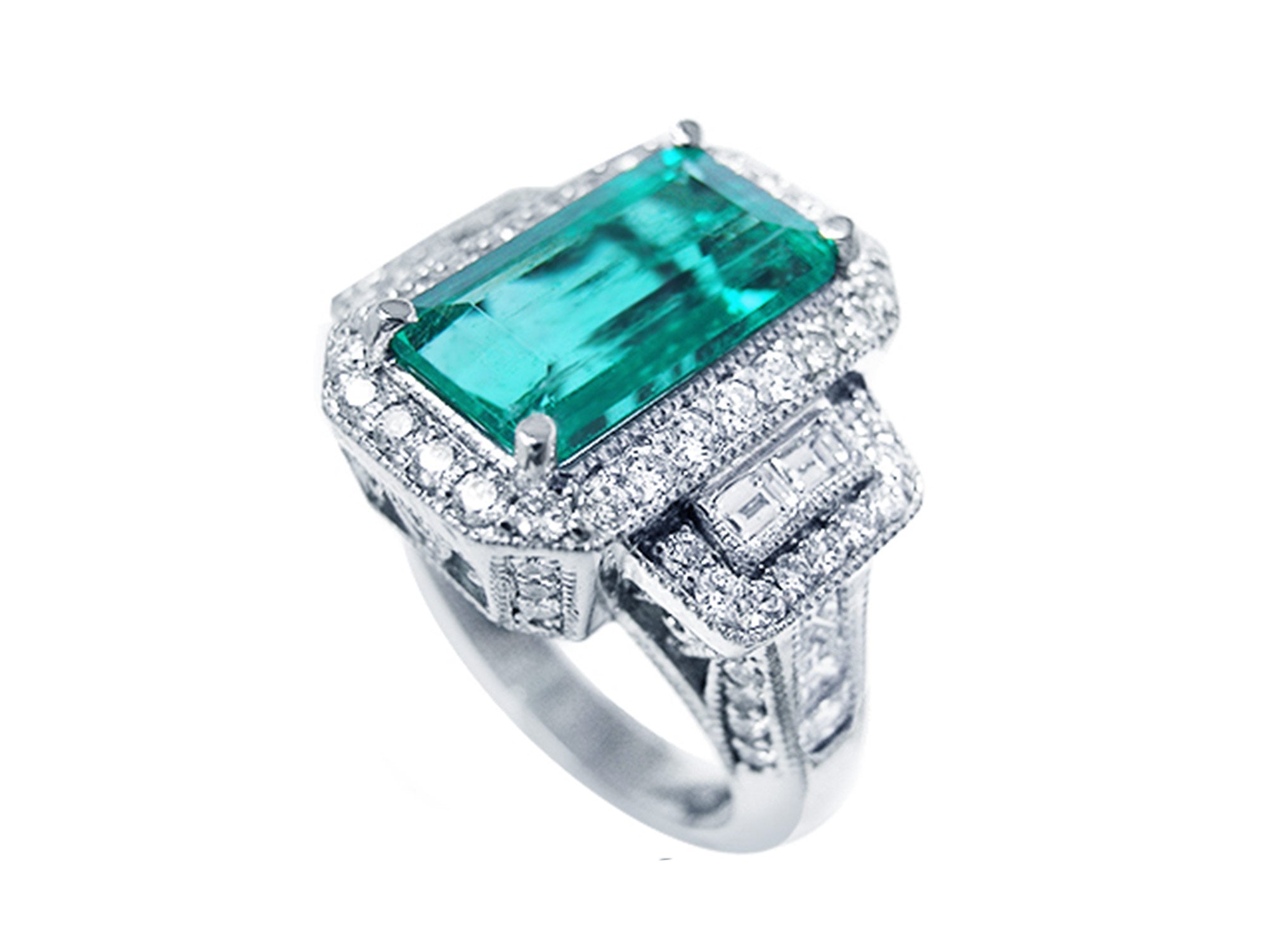 Emerald and diamond rig for women