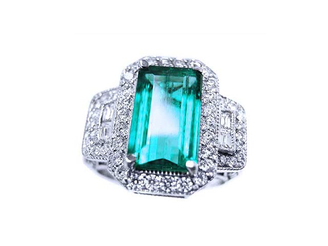 Emerald-cut real emerald rings