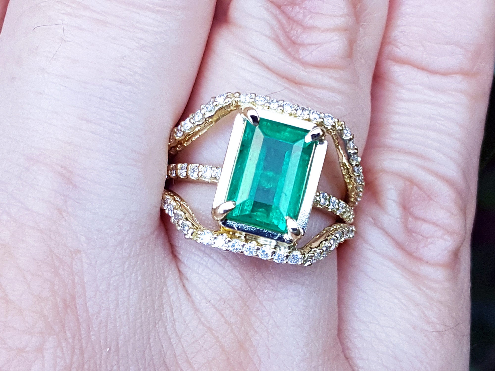 Ladies emerald May birthstone rings