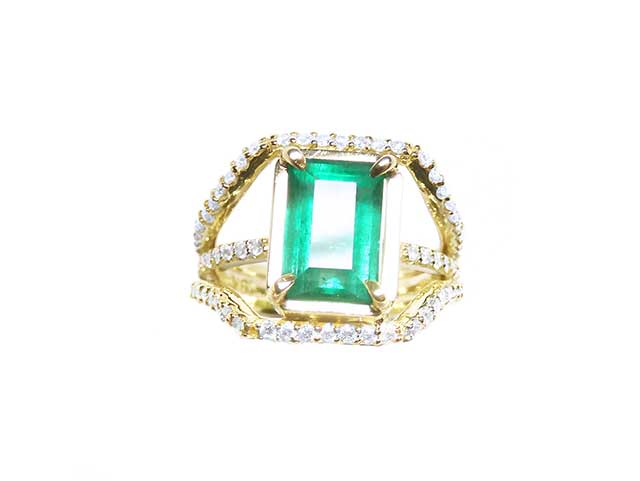 women’s Emerald rings for sale