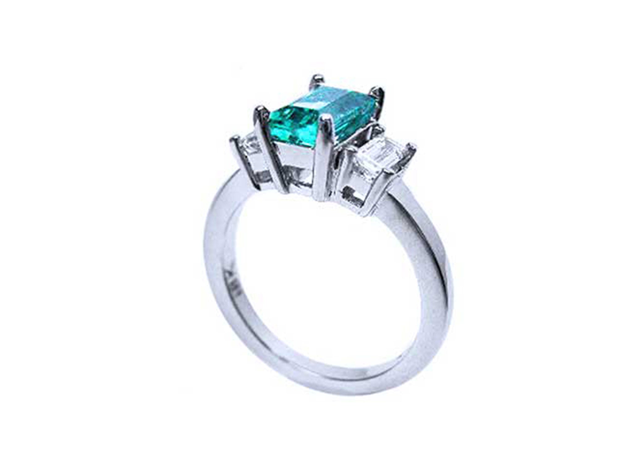 Emerald and baguette side diamond ring for ladies