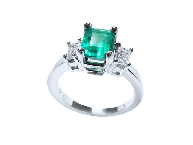 Real emerald three stone ring for women