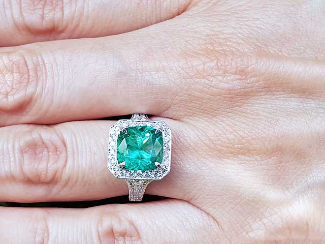 Engagement emerald rings for sale