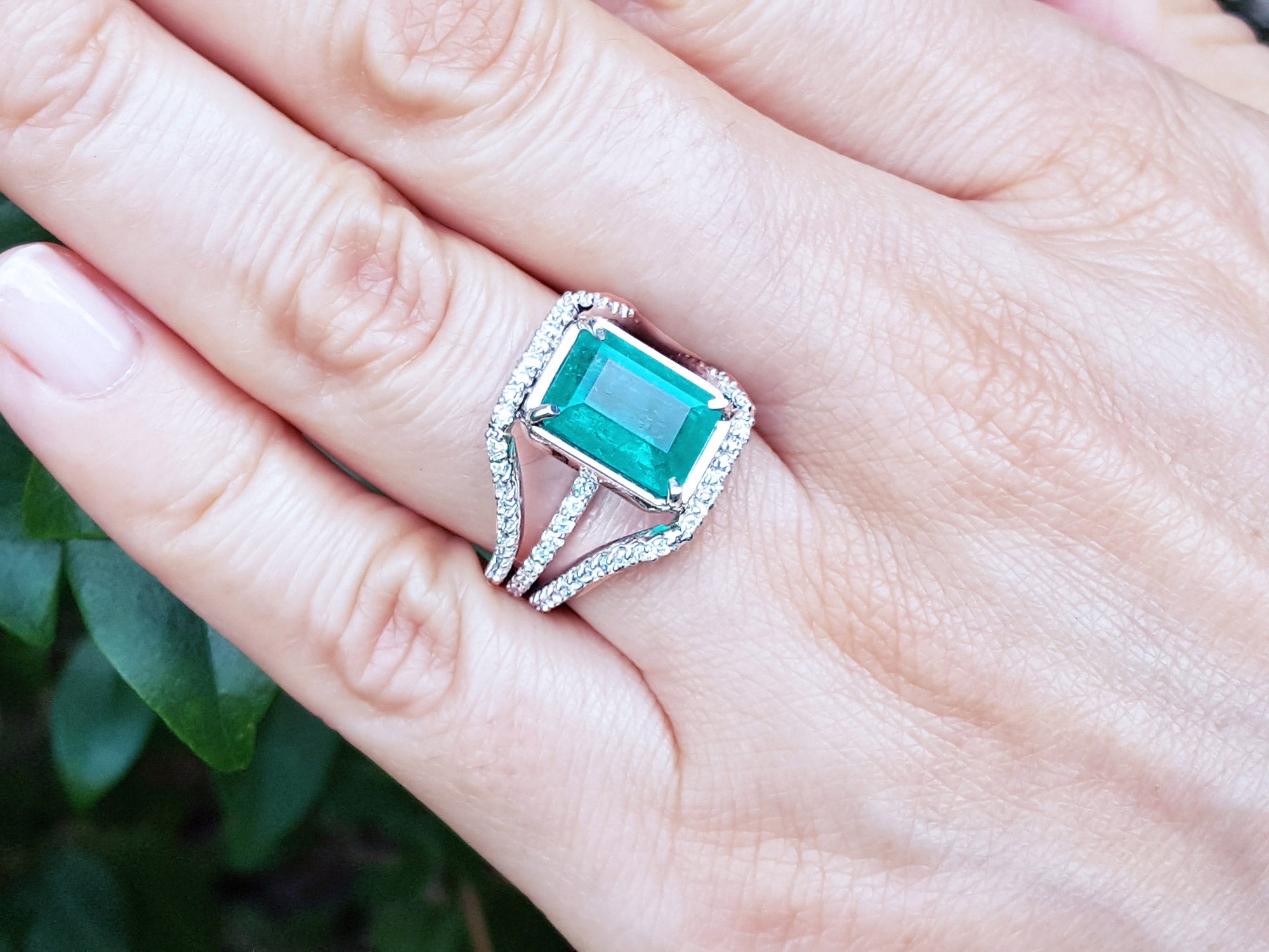 Mother&#39;s Day gift emerald ring