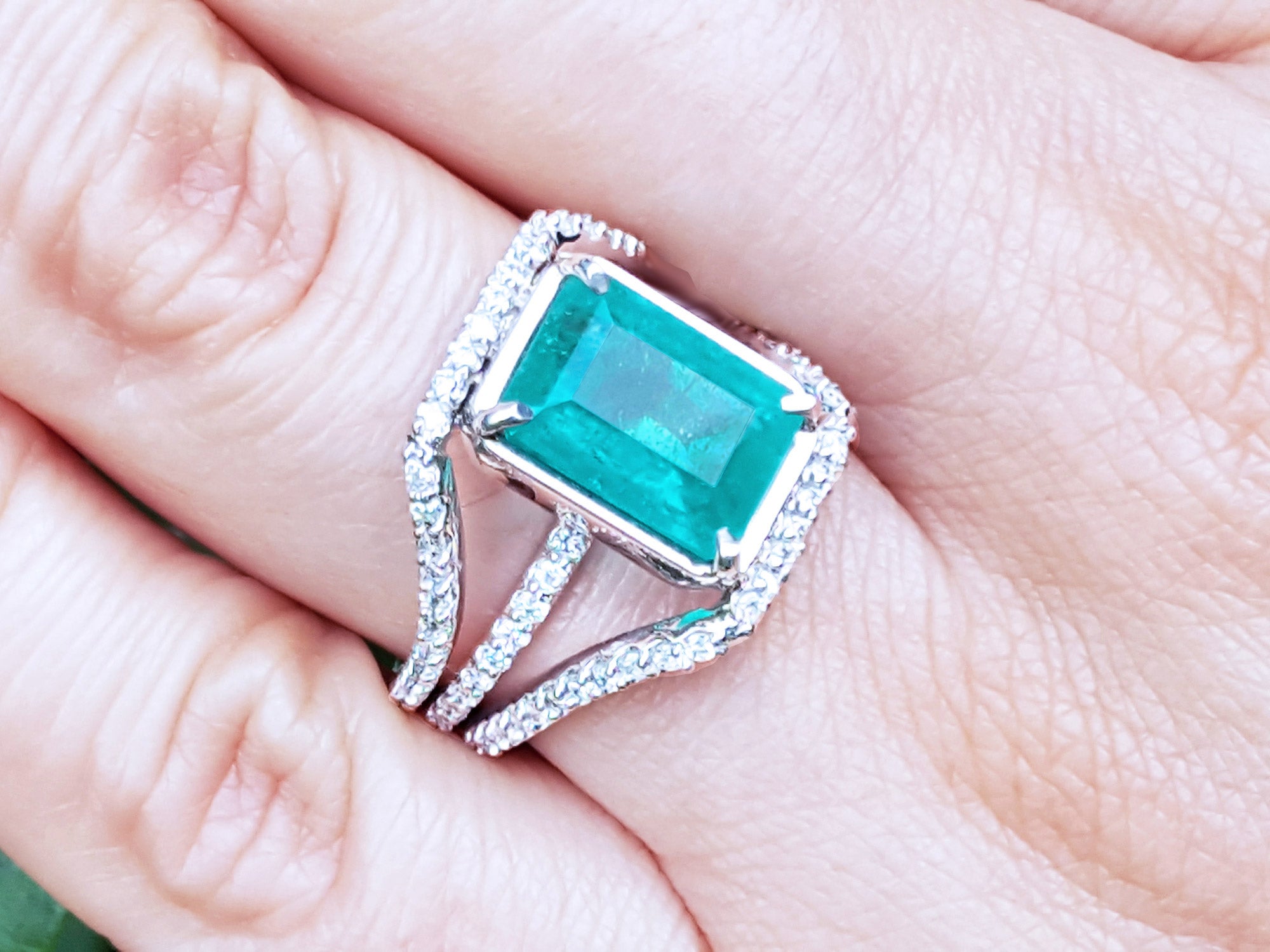 Brides May birthstone emerald ring