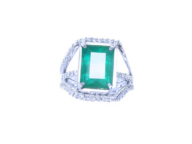 Wholesale Colombian emerald rings