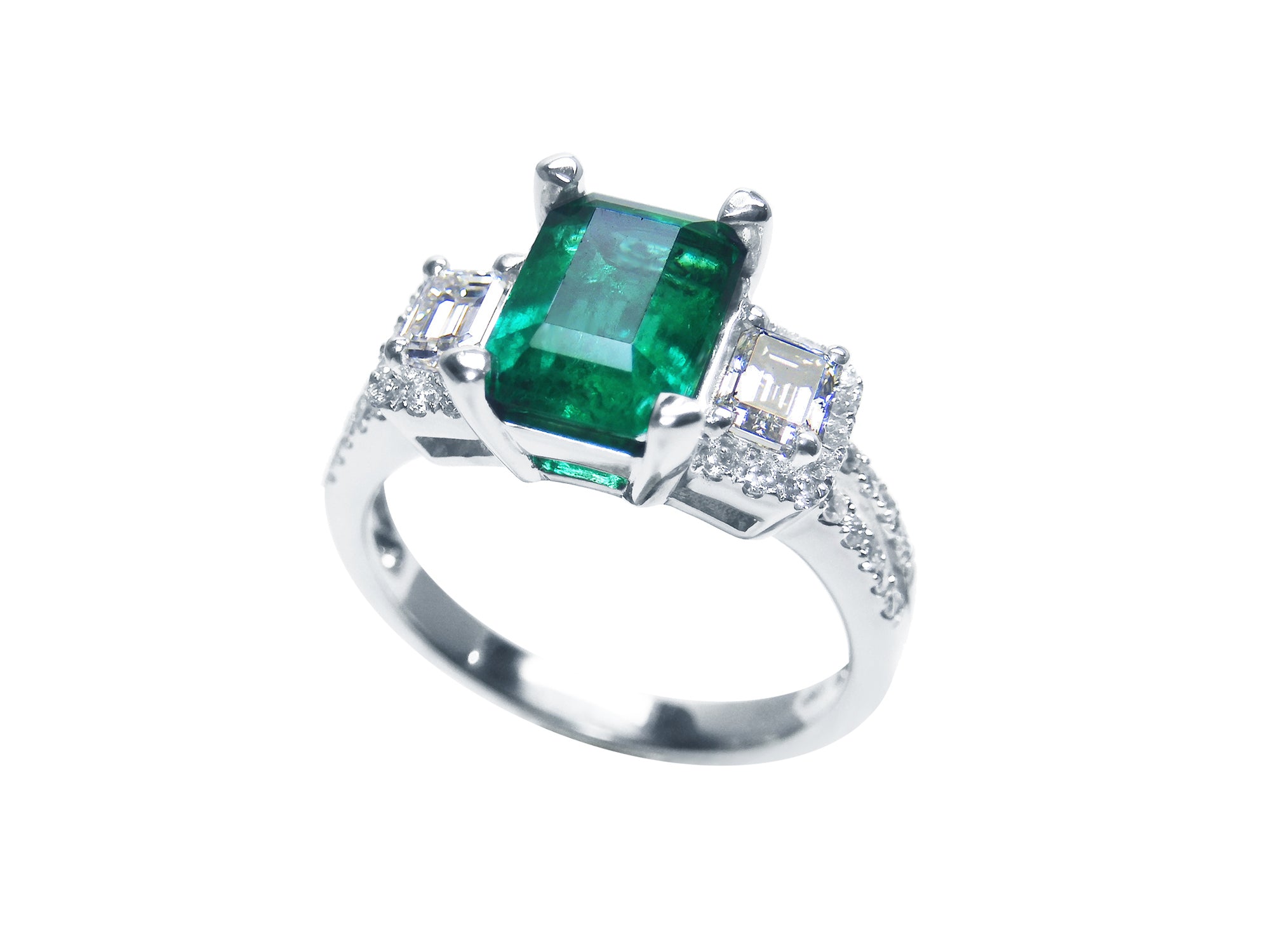 Emerald jewelry for women
