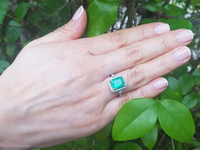 Real Colombian emerald engagement rings