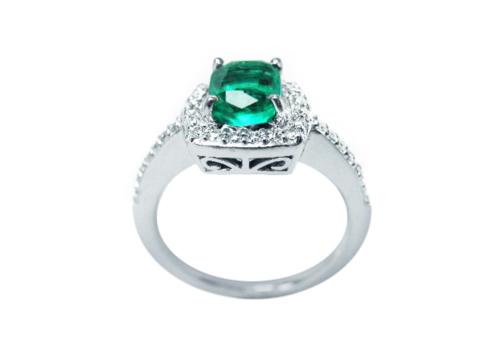 Bridal&#39;s May birthstone emerald ring
