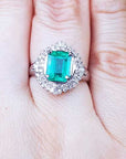 Vibrant emeralds in fine jewelry for sale-6