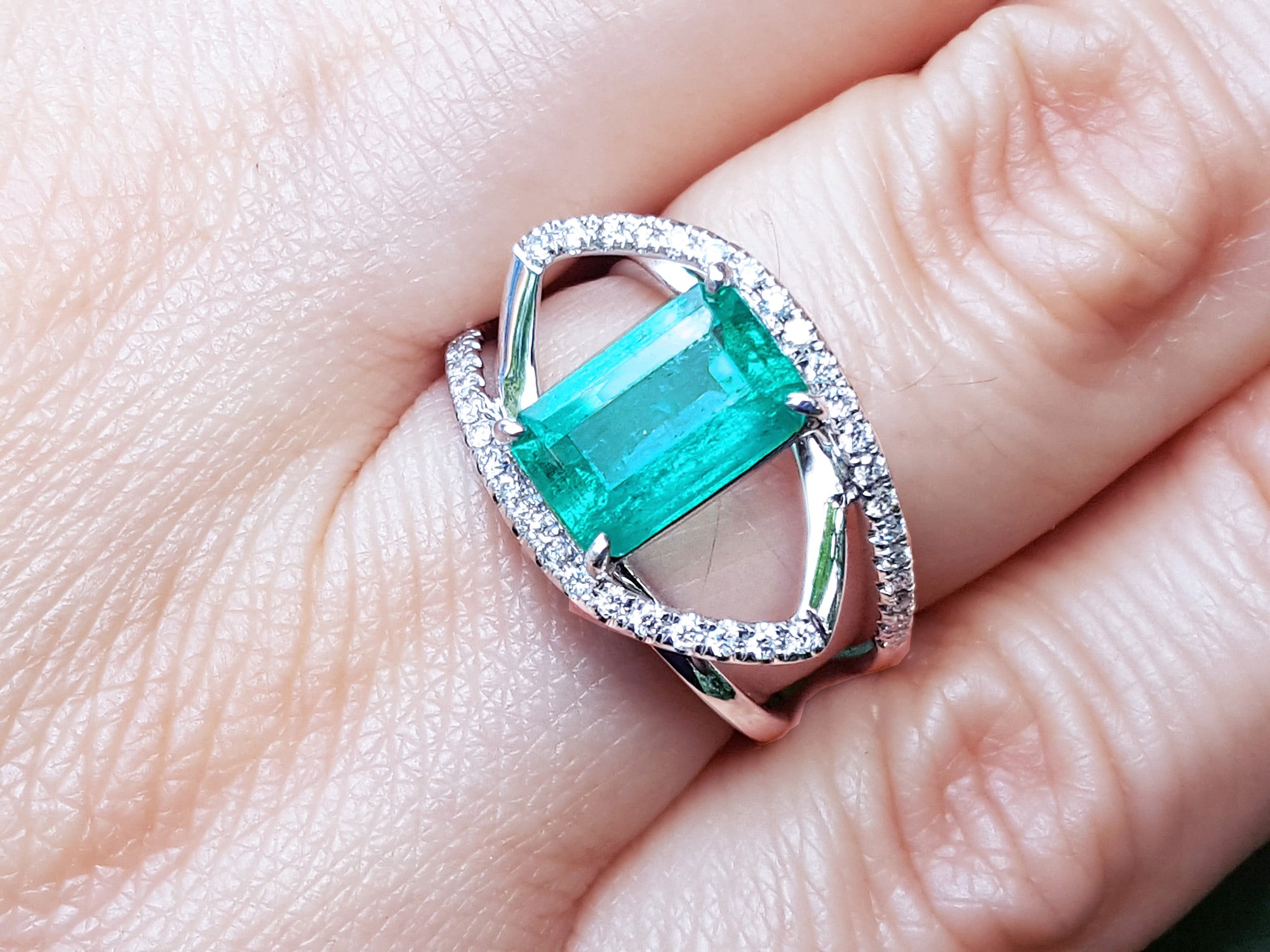 Brides&#39; May birthstone ring