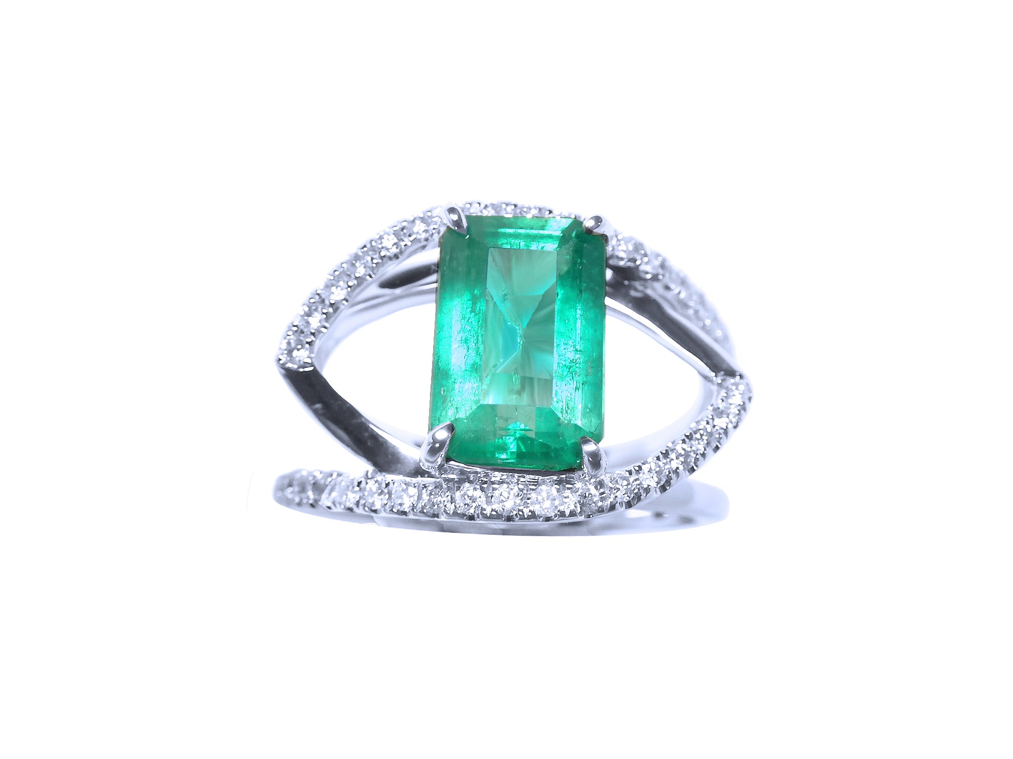 Women's emerald ring