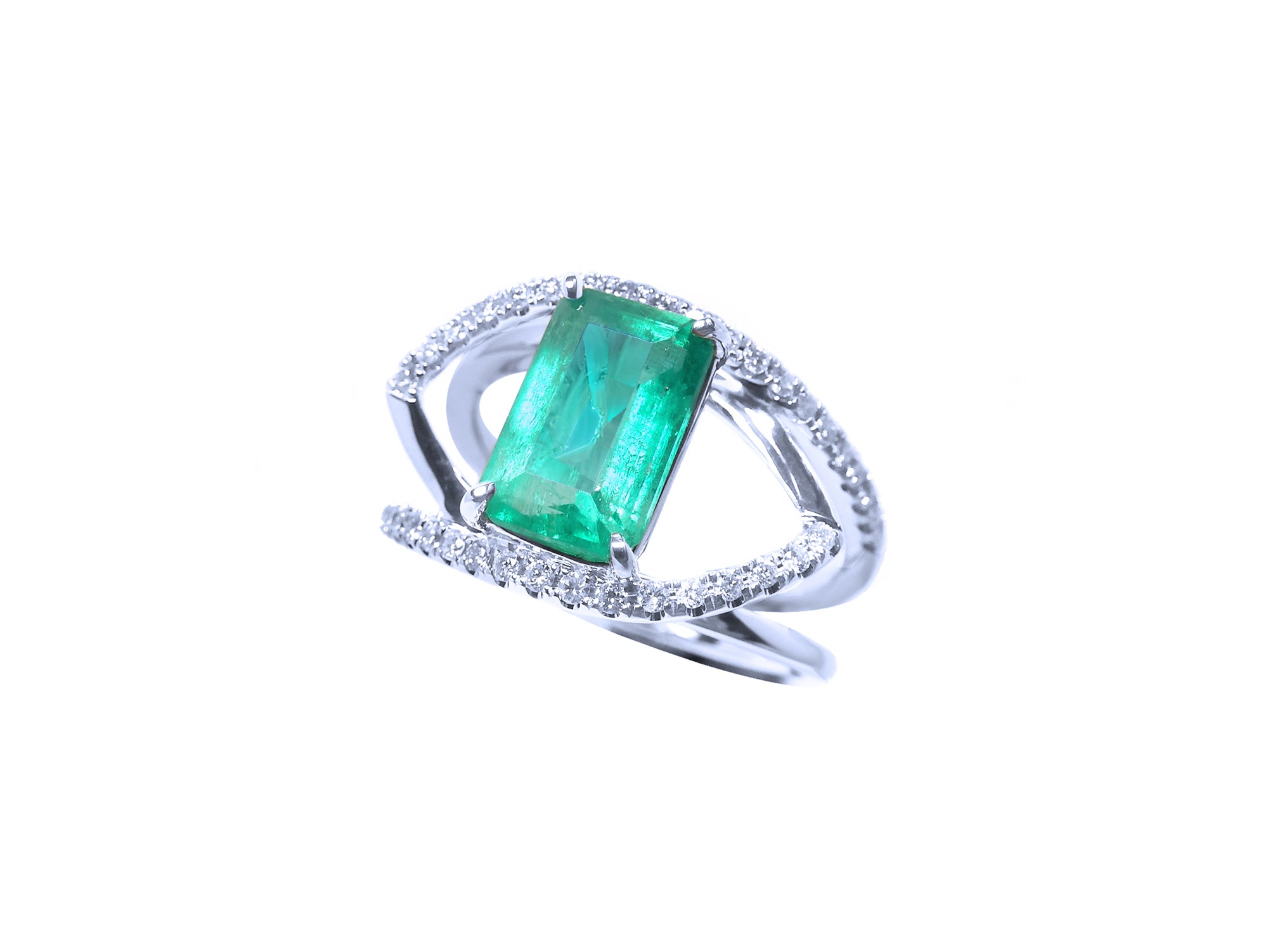 Emerald and diamond ring