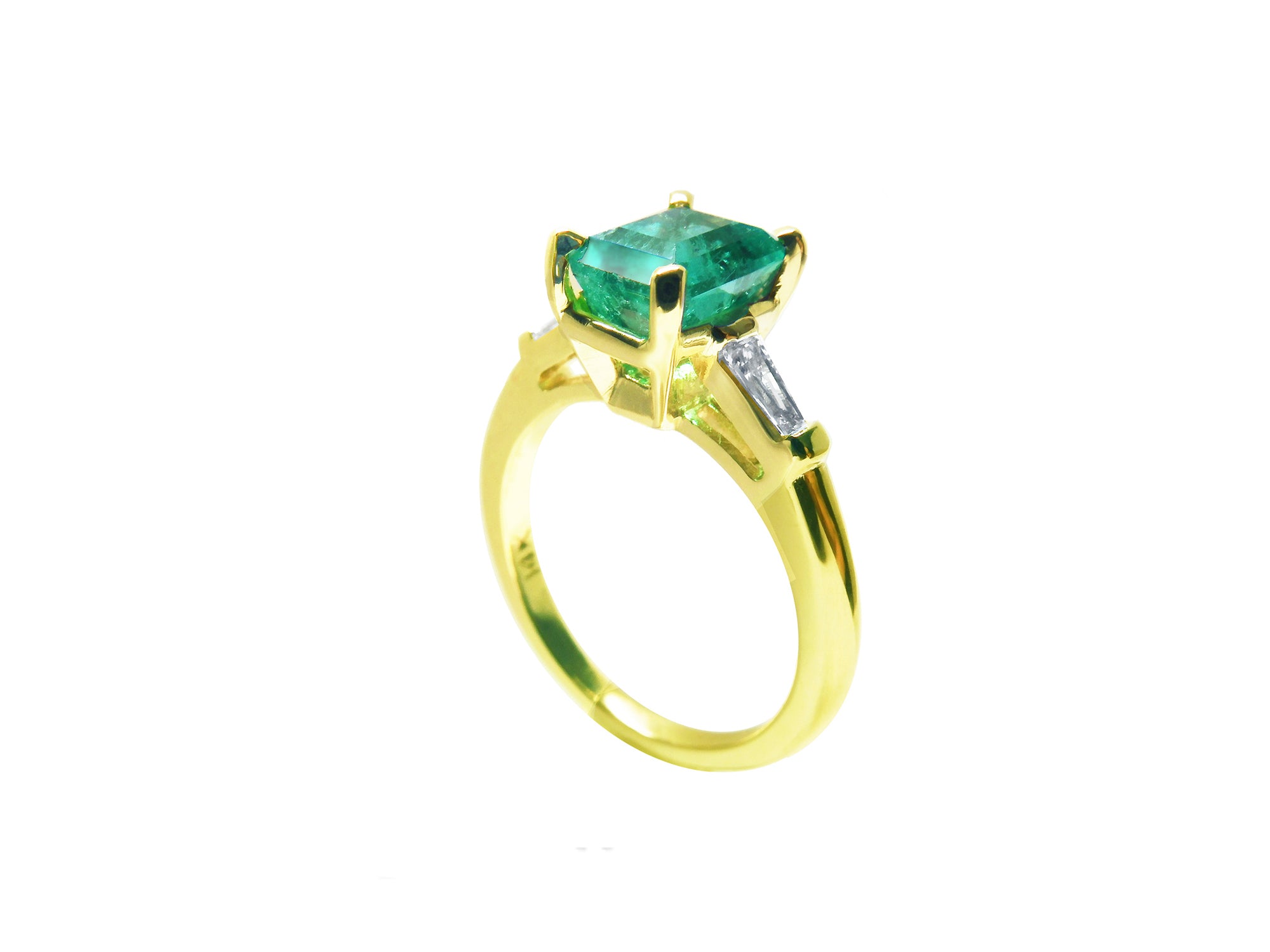 Emerald 1.68 ct Tapered Baguettes Side Diamonds Ring 14K Gold
